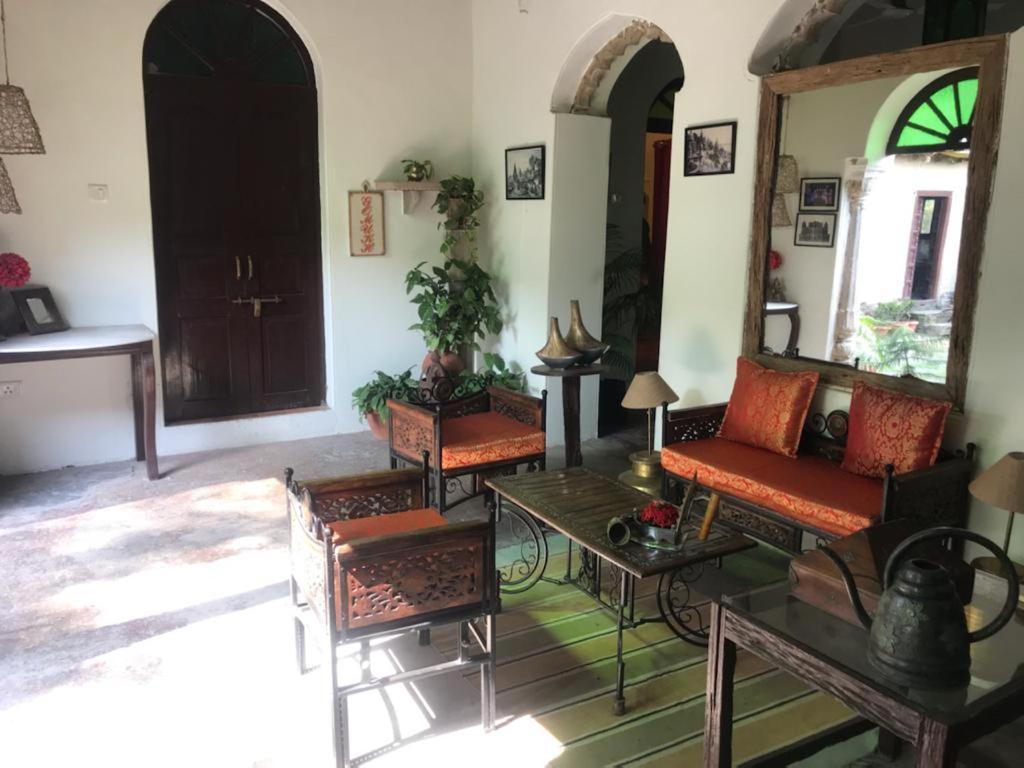 Panchkote Raj Ganges Bed & Breakfast Varanasi Exterior photo